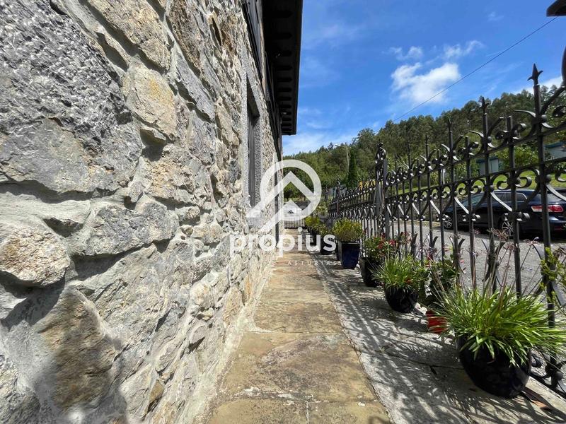 Foto 7437a9ab-0fe6-4441-bd79-c3d985124a46. House with heating parking in Posada-Barro Llanes