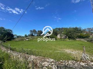 Finca rústica  Piedra. Dos parcelas urbanizables a 3 km de posada de llanes y a pocos m