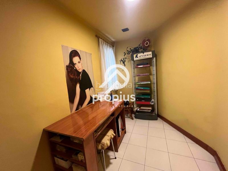 Foto 3214edee-0a5c-46cf-a79f-b7a2d022ec62. Piso  en valentin Masip en Masip Oviedo