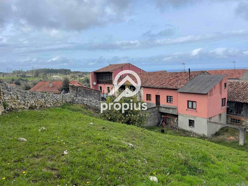 Foto 2c80960c-735e-4394-a6a3-96ffa83780e2. Casa con riscaldamento parcheggio in Celorio-Poó-Parres Llanes