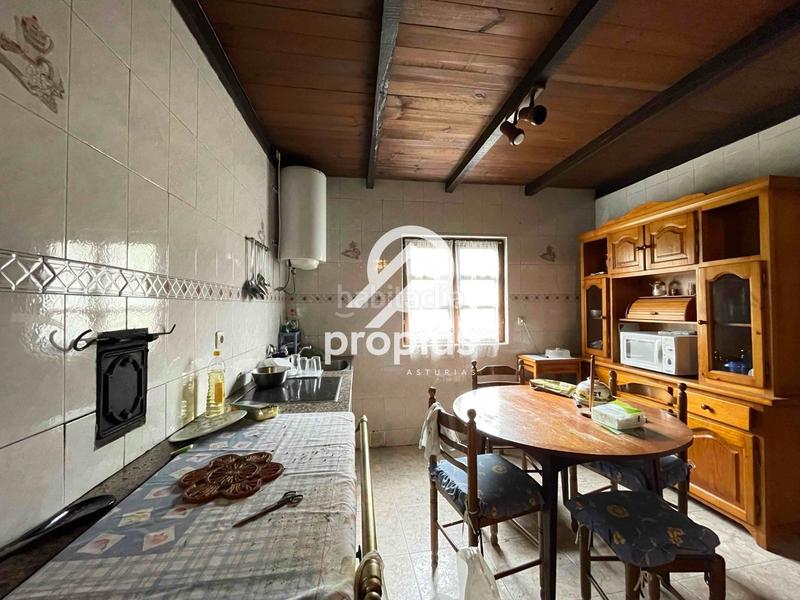 Foto cba3df27-22a3-4967-a215-9fda3d8e5e86. Casa con riscaldamento parcheggio in Celorio-Poó-Parres Llanes