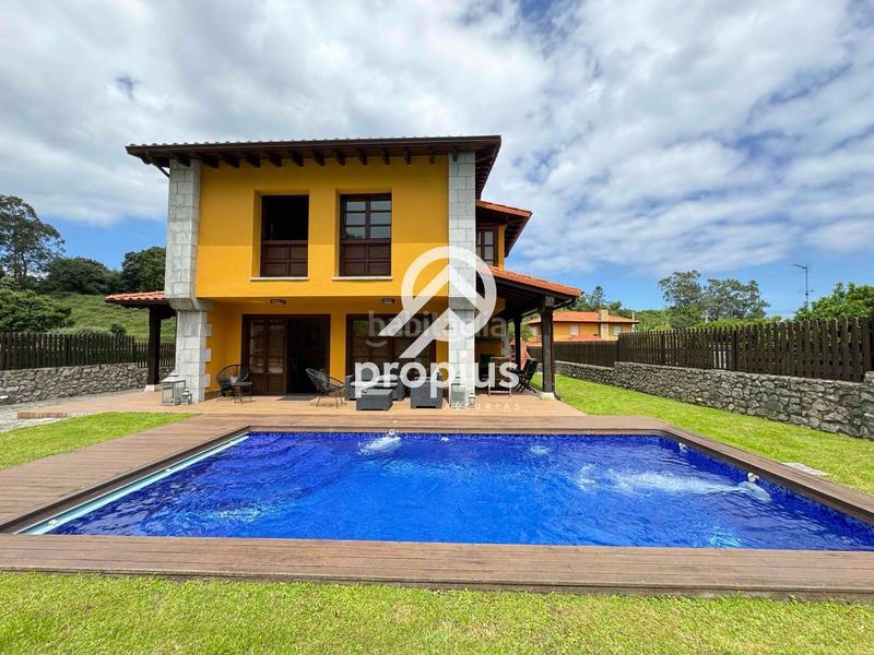 Foto 471b0c97-f3b0-4c0c-a64b-c2ce635643ef. Chalet mit heizung parking pool in Llanes pueblo Llanes