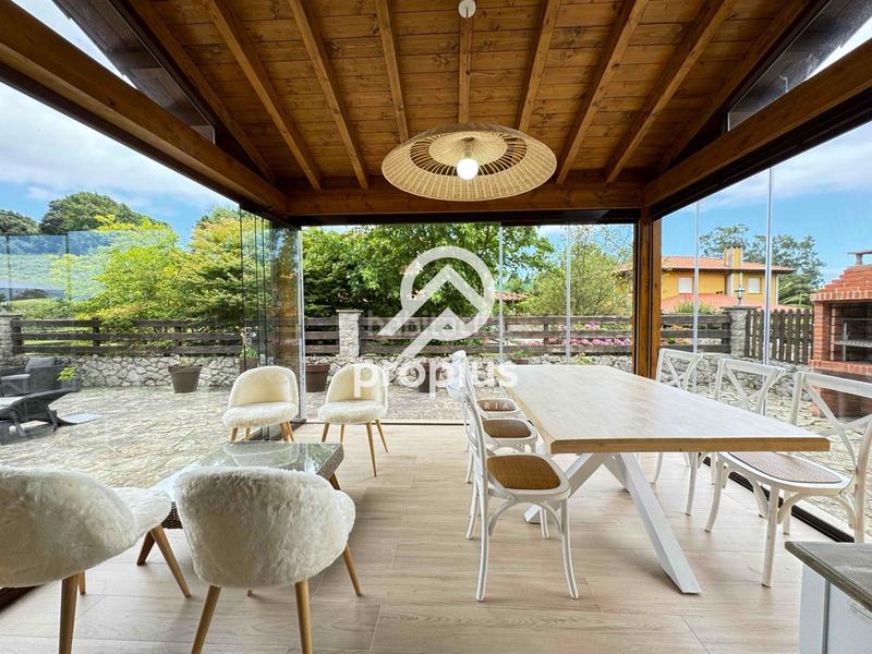 Foto 50d8f69f-1176-4960-8584-fb33700b5ffc. Chalet mit heizung parking pool in Llanes pueblo Llanes