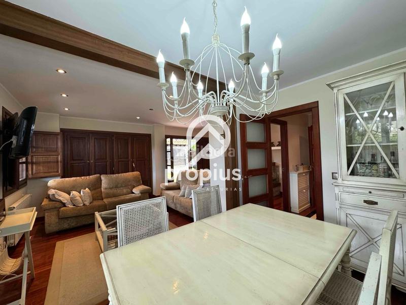 Foto da804a8e-17ab-43b6-9d2e-c64b7d21a1bc. Chalet mit heizung parking pool in Llanes pueblo Llanes