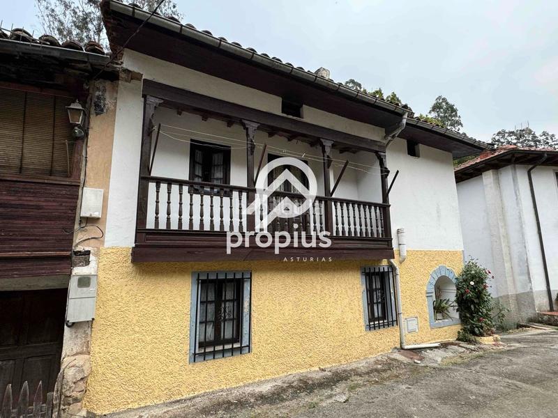 Foto b23316bb-43ef-4582-ad1d-09f5f3f55595. Casa a schiera con riscaldamento parcheggio in Vibaña-Ardisana-Caldueño Llanes