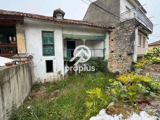 Casa adossada  Villahormes. Casa de pueblo con corrolada  para reformar integramente