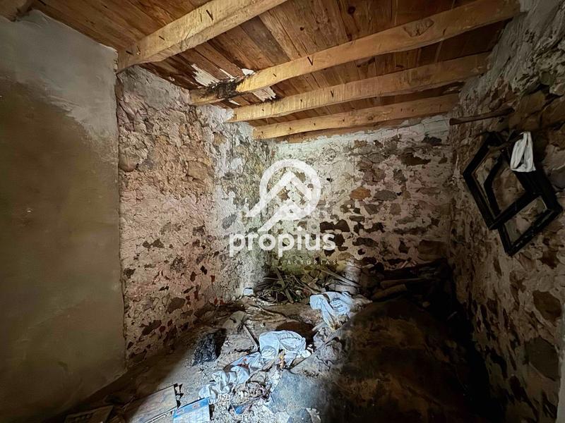 Foto 7585c5ea-afe9-411c-92f4-aa6057c7eb12. Casa adossada amb calefacció a Pría-Nueva-Hontoria-Naves Llanes