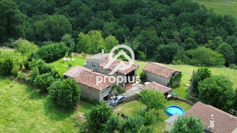 Foto 19c07d45-464e-4982-875a-72e4d0655f91. Chalet con riscaldamento parcheggio in Cangas de Onís