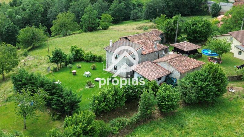 Foto 3c2f64a0-f374-44e7-b089-8e22bb507e53. Chalet con riscaldamento parcheggio in Cangas de Onís