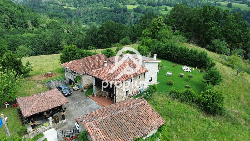 Foto 48fdee1f-2ea0-4603-b17d-2f2755460fb7. Chalet con riscaldamento parcheggio in Cangas de Onís