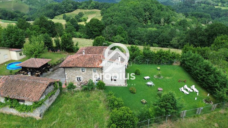 Foto 57c81760-b144-44bb-8f84-30cb5a25a0cd. Chalet con riscaldamento parcheggio in Cangas de Onís