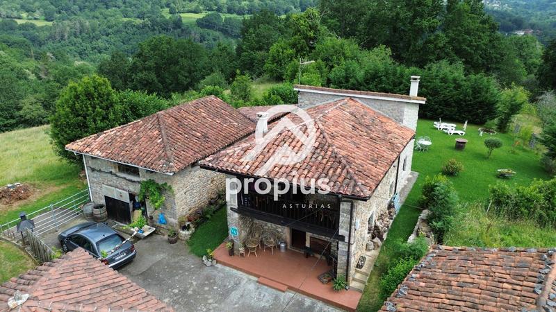 Foto 6623b2a5-658c-47cb-a9c9-ea6caad32de3. Chalet con riscaldamento parcheggio in Cangas de Onís
