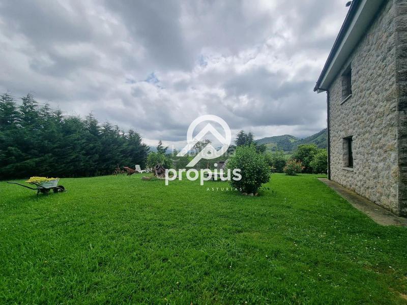 Foto e8996917-ca8d-499e-a8ad-e7601ffd0038. Chalet con riscaldamento parcheggio in Cangas de Onís