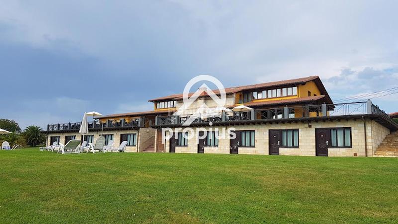 Foto a7564172-c94a-4e55-9e62-3fefaae6a0fa. Gebäude in Ribadedeva