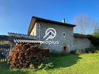 Xalet  Meluerda. Casa de piedra con finca de 5000 m2 en meluerda, ribadesella