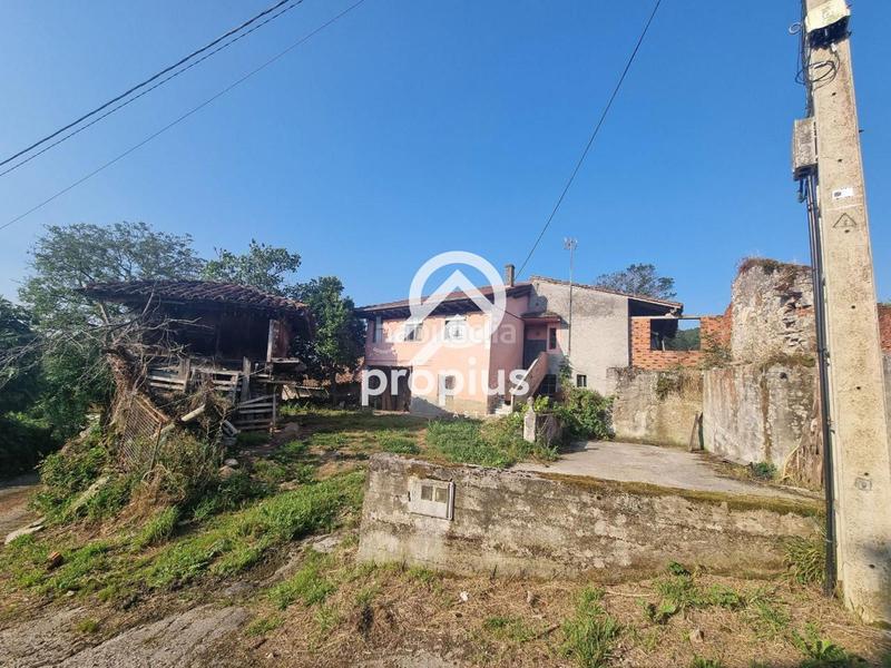 Foto 30522329-b583-48c8-9c5b-c88e17e6fbbd. Haus in Parres