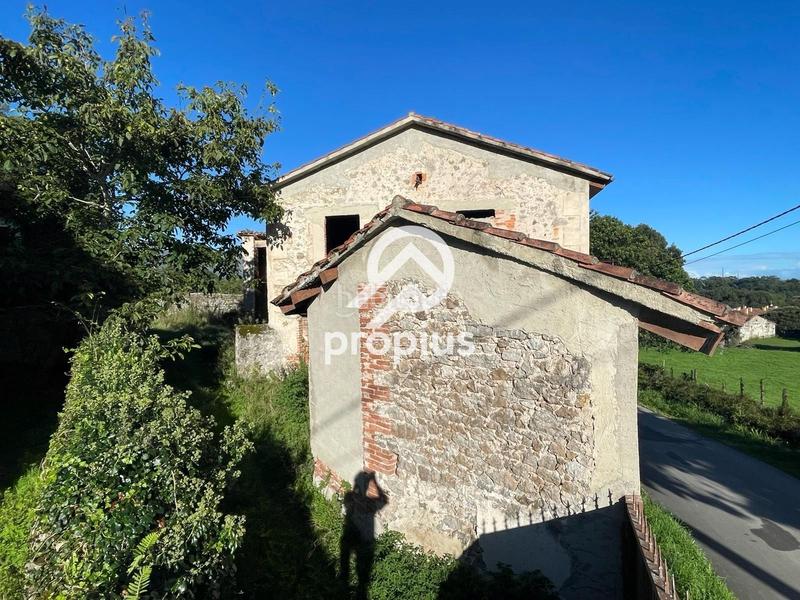 Foto d64965f5-e6e6-4a1a-91cd-e47abfdab745. Chalet mit heizung parking in Llanes pueblo Llanes