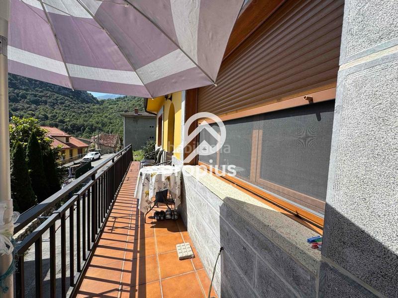 Foto 54f7be04-8d59-4c8a-94ca-7350e06f0e89. Casa adosada chalet adosado en carreña en Cabrales