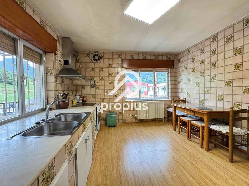 Foto b83f83ce-c0e5-41f9-b9bb-15dd6bbff828. Chalet  independiente en arenas en Cabrales