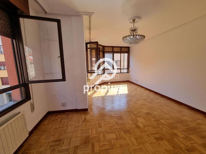 Foto b848eb8d-7aa7-47d2-8049-ff39e132625c. Appartement avec chauffage dans Parres