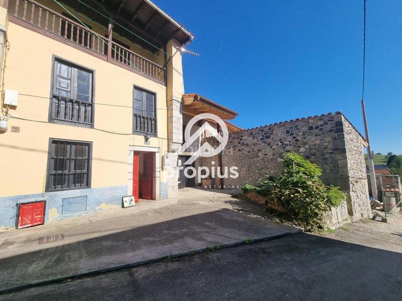 Foto 6b5e3c2c-8119-423f-bdb4-4145f8efe455. Casa adosada casa y cuadra en la borbolla en Vidiago-Pendueles-Tresgrandras Llanes