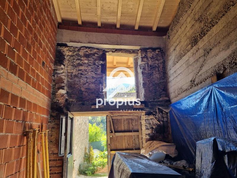 Foto 9d67cbc7-40d1-498b-a1d8-cb06f39606b0. Casa adosada casa y cuadra en la borbolla en Vidiago-Pendueles-Tresgrandras Llanes