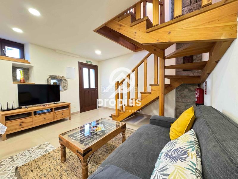 Foto 6d588bb2-bb3c-490b-b6a5-a7eb8d6ac6b5. Maison jumelée avec chauffage parking dans Celorio-Poó-Parres Llanes