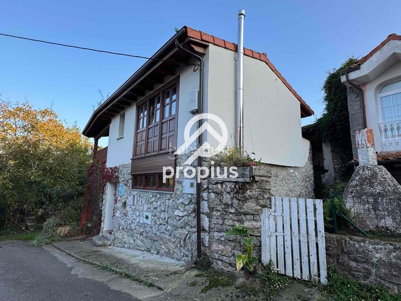 Foto 96ca94e1-1501-4846-8b31-e7194eaa79b3. Maison jumelée avec chauffage parking dans Celorio-Poó-Parres Llanes