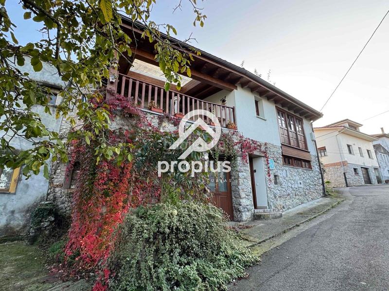 Foto f76ccbca-1365-4b87-b5ca-38e3787dbc8e. Maison jumelée avec chauffage parking dans Celorio-Poó-Parres Llanes