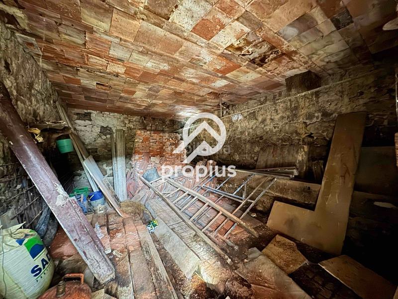 Foto c6f22819-c482-4cd7-84db-509777f5c10d. Casa adosada casa con huerto y cuadra para reformar en Llanes