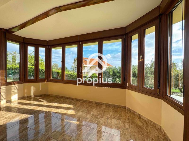 Foto b790e23a-2d46-4381-92b1-e86f9607c05f. Chalet in parres in Celorio-Poó-Parres Llanes