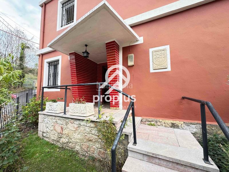 Foto 26629b07-ae5b-4431-aedb-2707826c8279. Chalet with heating parking in Cabrales