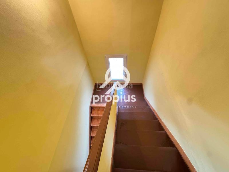 Foto 2b1ca2be-e375-4a95-b705-e0586b2d3851. Chalet with heating parking in Cabrales