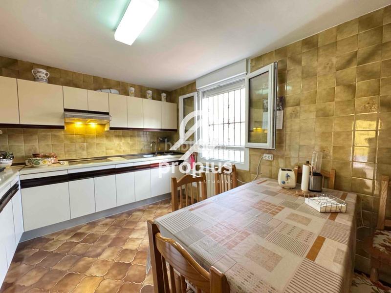 Foto 356ffda1-d504-4809-a322-383d4299228b. Chalet with heating parking in Cabrales