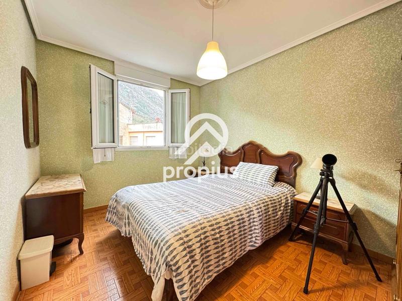 Foto 3692f1b7-ddf5-4921-a41f-aaf09bf786b2. Chalet with heating parking in Cabrales