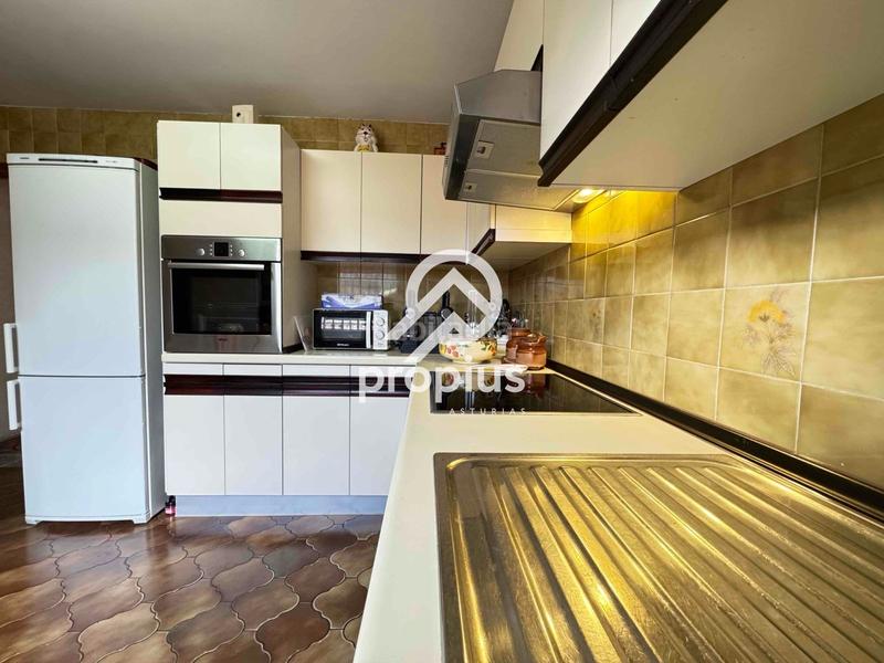 Foto 4a3318e4-455d-4208-8350-1af7c5676e79. Chalet with heating parking in Cabrales