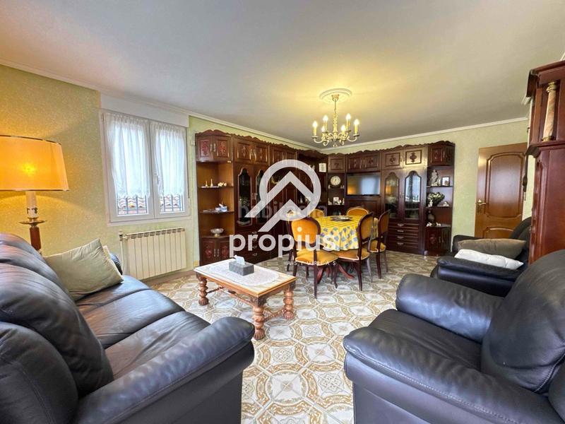 Foto 5dd6f989-e6ad-42bd-8784-4bfafa69b62a. Chalet with heating parking in Cabrales