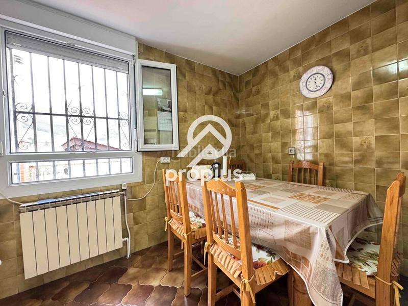 Foto db36a3fb-d888-4431-b0bb-705defe9656a. Chalet with heating parking in Cabrales