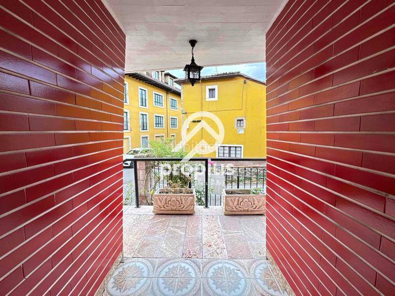 Foto f3f6da61-612b-45f9-9e34-b7f2b203143c. Chalet with heating parking in Cabrales