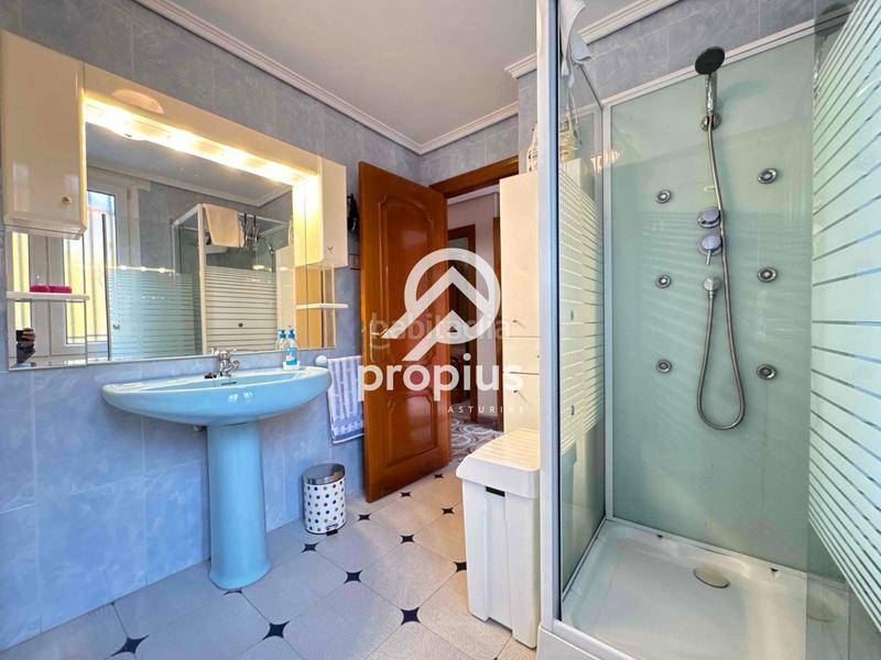 Foto fcb7284a-0926-4b6a-8c6d-6c56659bcd94. Chalet with heating parking in Cabrales