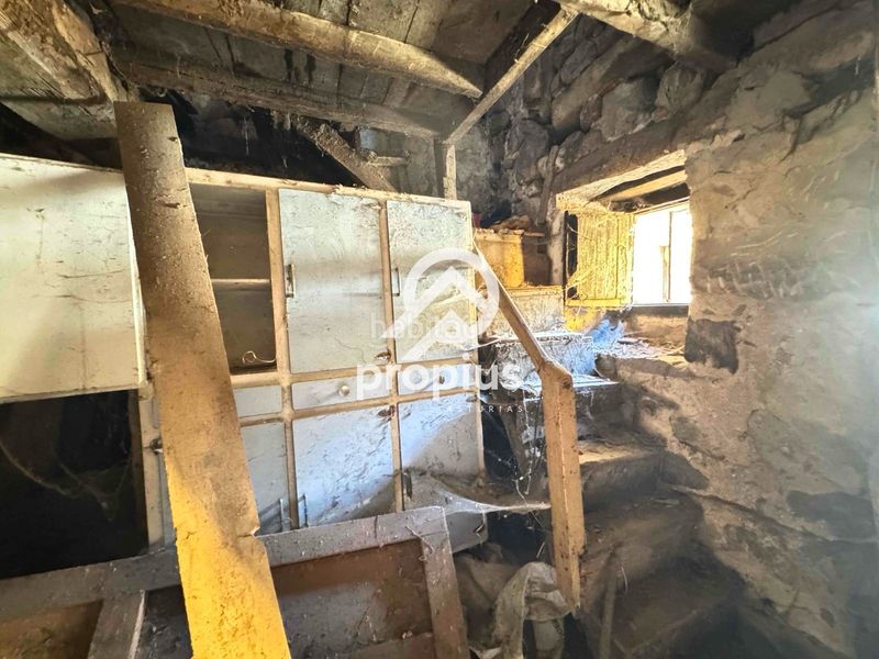 Foto 523684a3-fa5a-4d73-8cc9-920814b4f16f. Casa adosada cuadra en la robellada en Onís