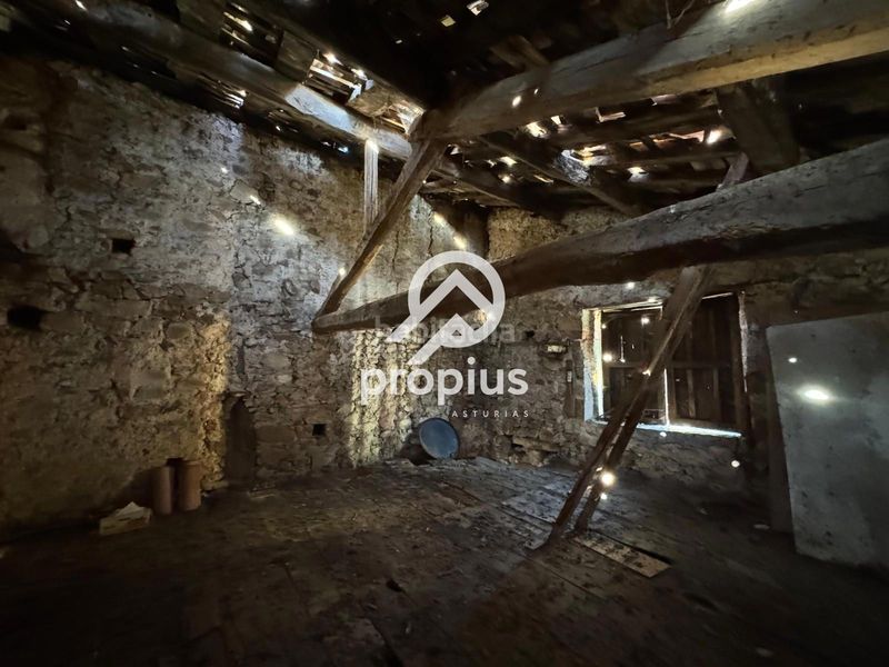 Foto 6883c7ac-fa68-405e-96d9-a9c4da88405a. Casa adosada cuadra en la robellada en Onís