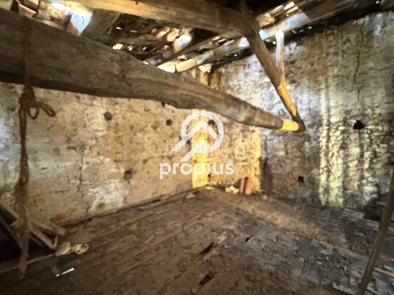 Foto 8c451eee-b597-4022-9a92-34f89d15e874. Casa adosada cuadra en la robellada en Onís