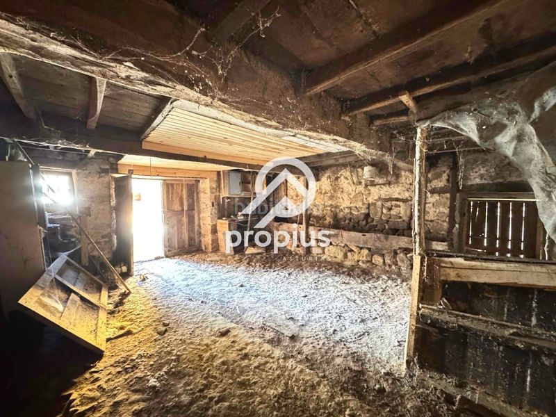 Foto d413366e-6502-4126-bf81-6c717ad11f0a. Casa adosada cuadra en la robellada en Onís