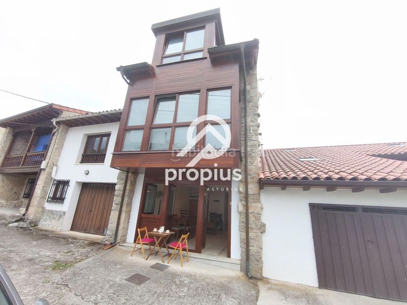 Foto fce905f1-e235-4869-bfd4-b4cfac52e8d9. Casa adossada a borbolla a Vidiago-Pendueles-Tresgrandras Llanes