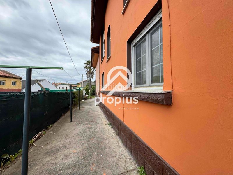 Foto 060f4c29-f145-4535-a4e9-1856f1a5e9d2. Xalet amb calefacció aparcament a Llaranes Avilés