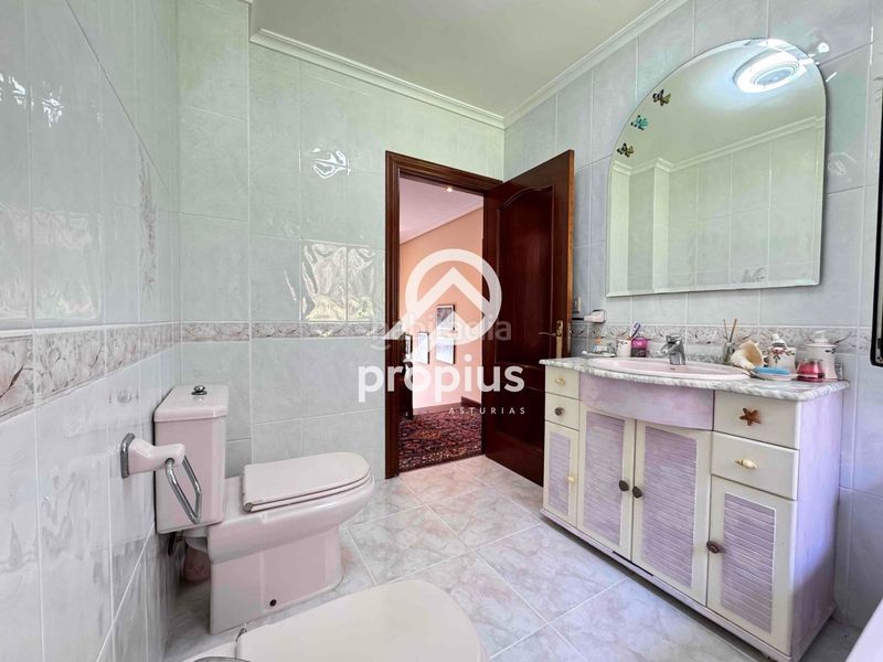 Foto 23d95506-6cd2-4f0a-91ae-e620e3635209. Xalet amb calefacció aparcament a Llaranes Avilés