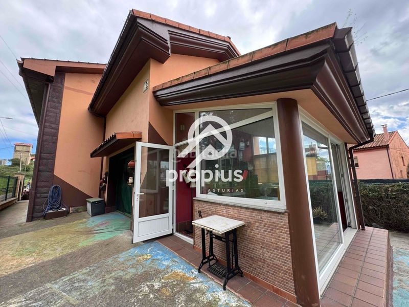 Foto 32f510d1-293f-4345-9d3f-469cb4df36cb. Xalet amb calefacció aparcament a Llaranes Avilés