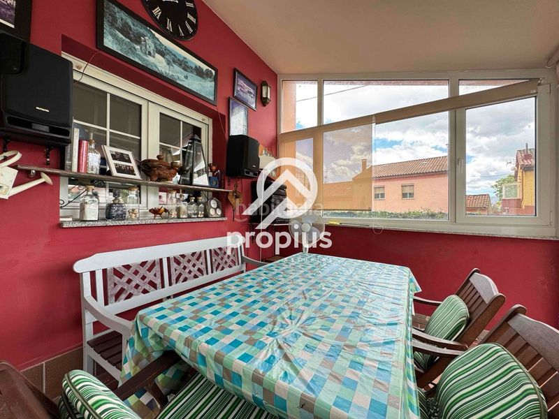 Foto 3ef35d57-a578-4ad8-b818-74174552e3cd. Xalet amb calefacció aparcament a Llaranes Avilés