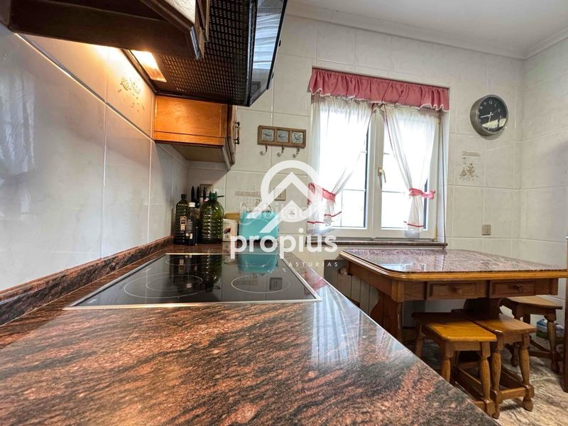 Foto 54b0562d-00f0-40b5-96db-59ba7412ad3c. Xalet amb calefacció aparcament a Llaranes Avilés